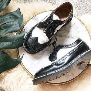 Dr Marten’s saddle style shoe